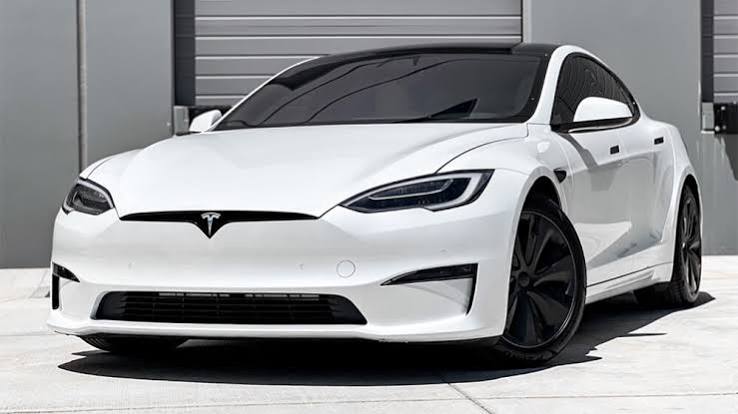 Tesla model s plaid